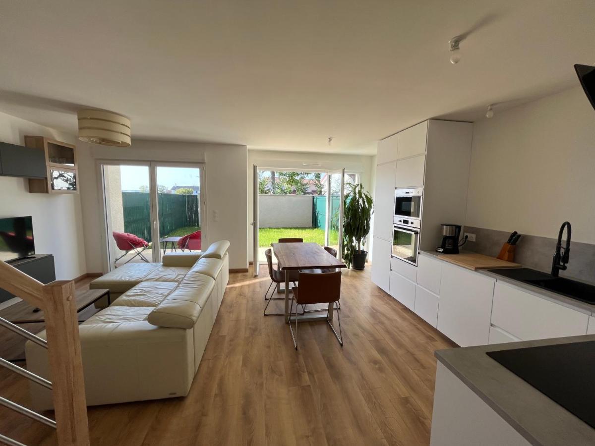 Maison T4 Cosy + Jardin Leyment Exterior photo